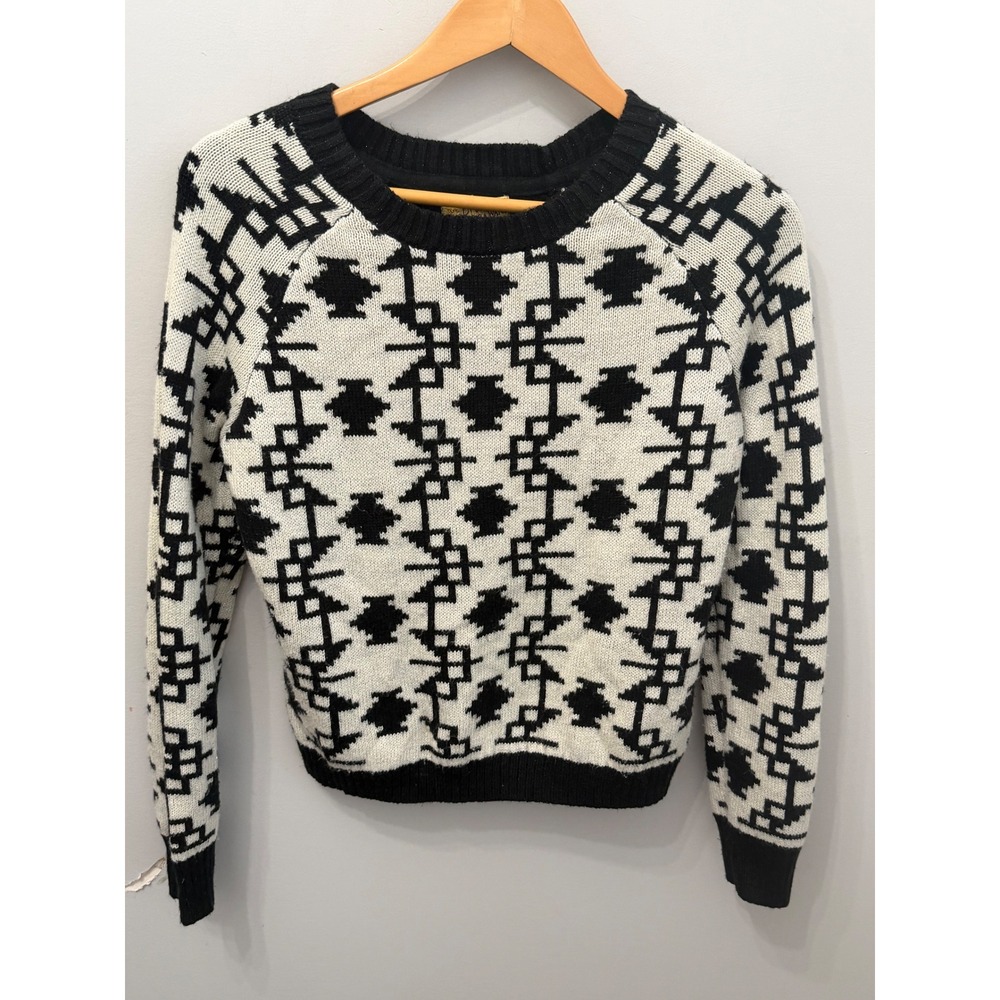 Princess Vera Wang Geometric Aztec Knit Sweater Crewneck Black Cream Women's L